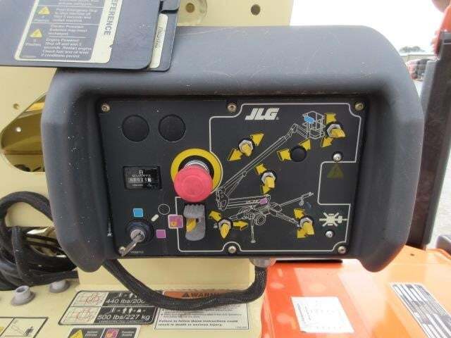 2022 JLG T350