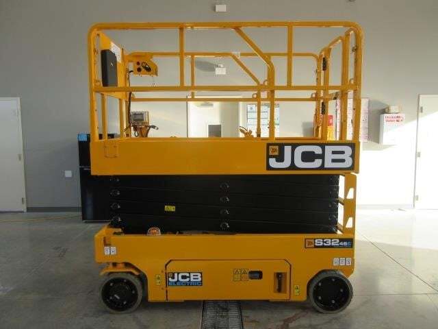2025 JCB S3246E