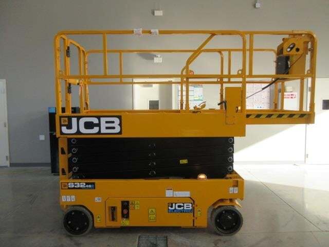 2025 JCB S3246E