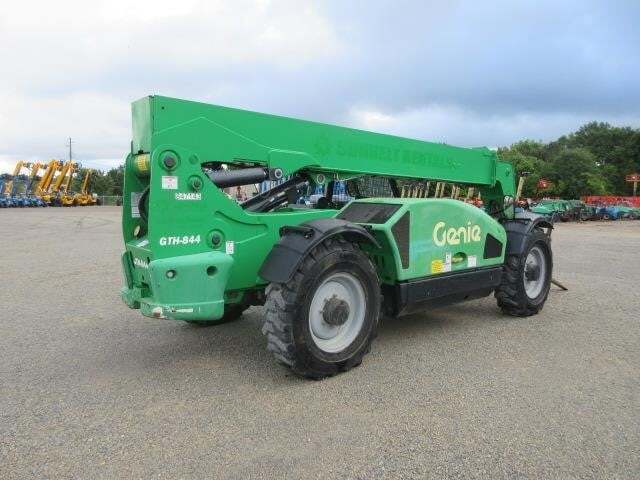 2016 Genie GTH 844
