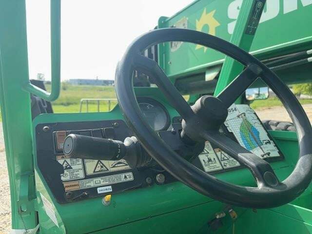 2015 SkyTrak 10054