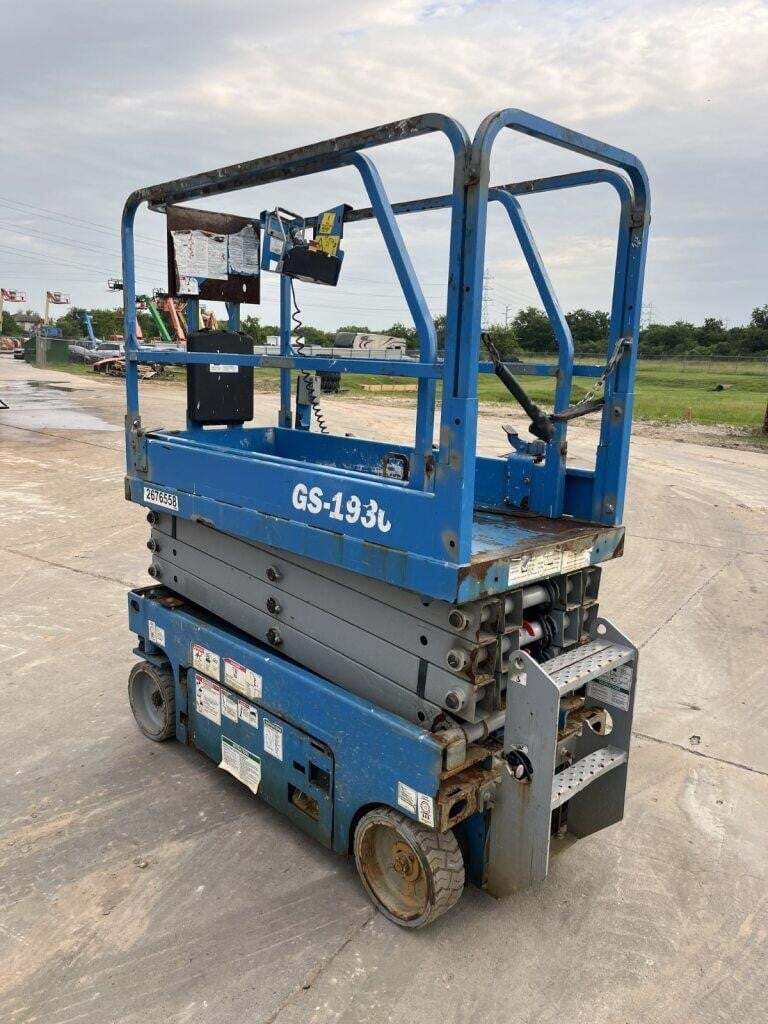 2018 Genie GS-1930