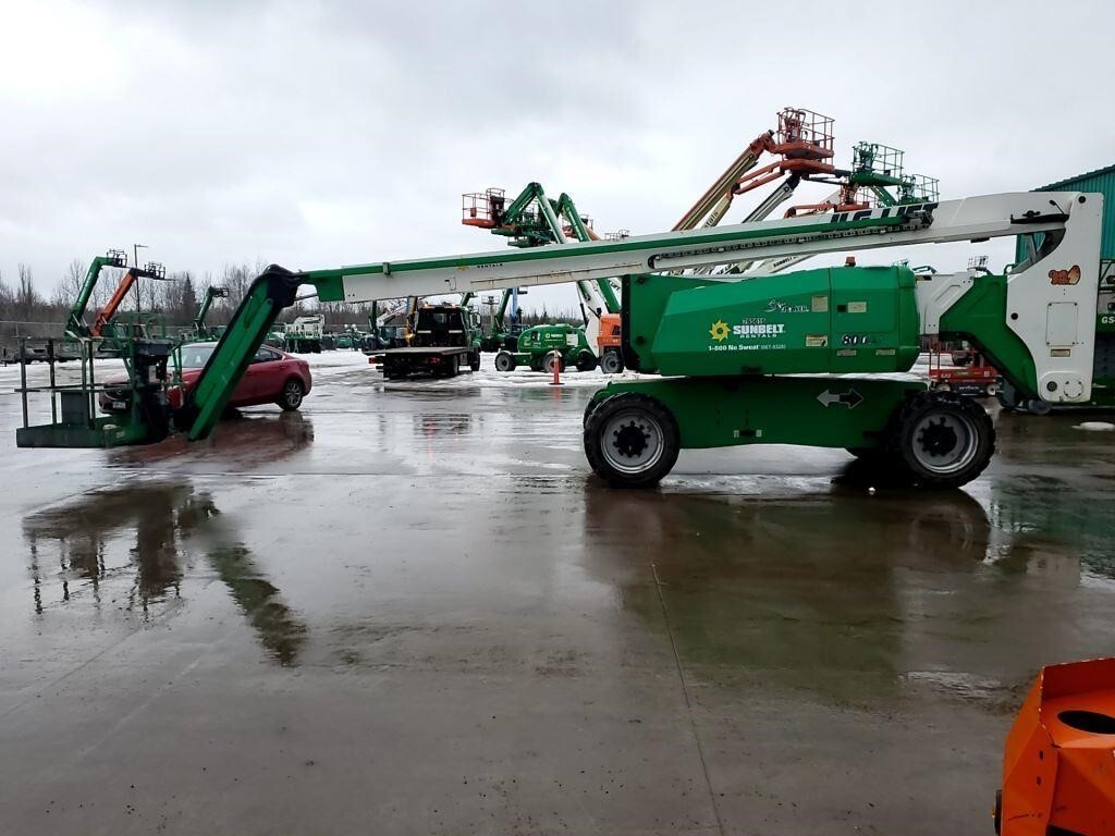 2015 JLG 800AJ