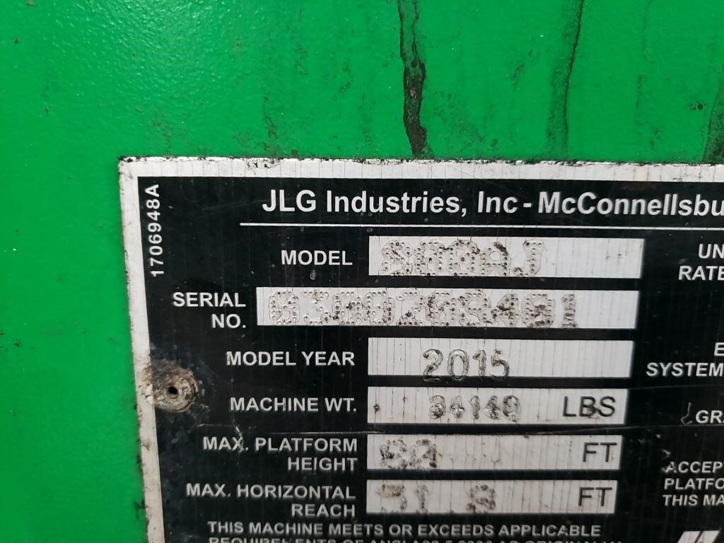 2015 JLG 800AJ