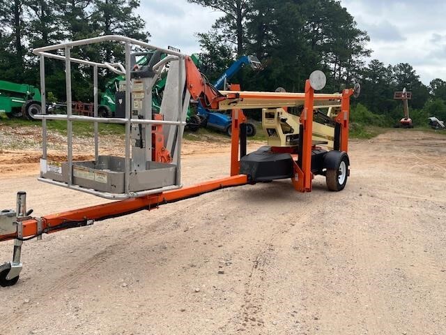 2018 JLG T500J