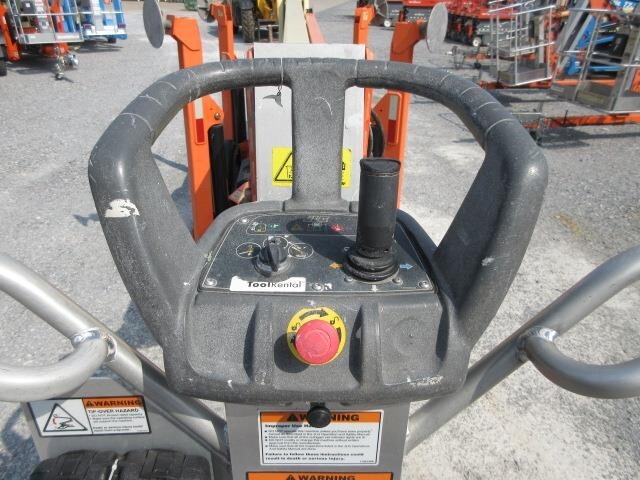 2018 JLG T500J