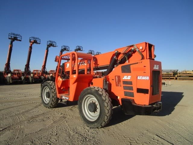 2019 SkyTrak 8042