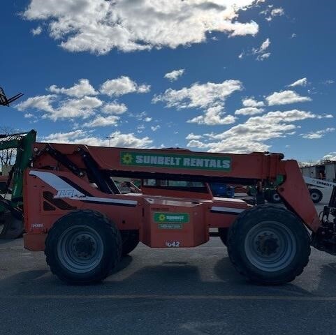 2015 SkyTrak 8042
