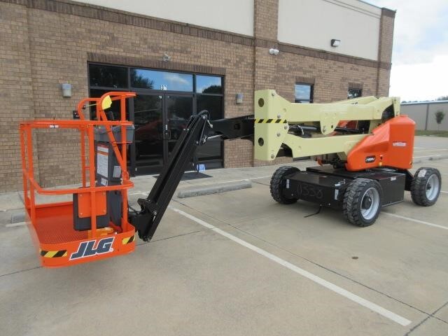2025 JLG E450AJ