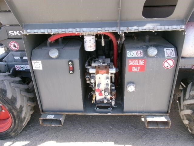 2018 Skyjack SJ-6832RT