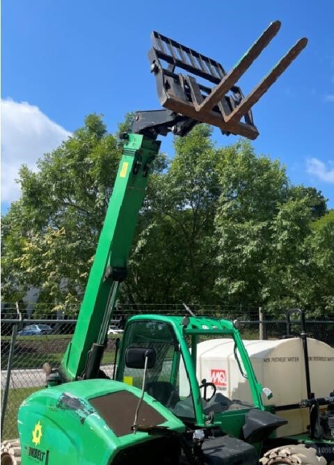 2015 JLG G5-18A