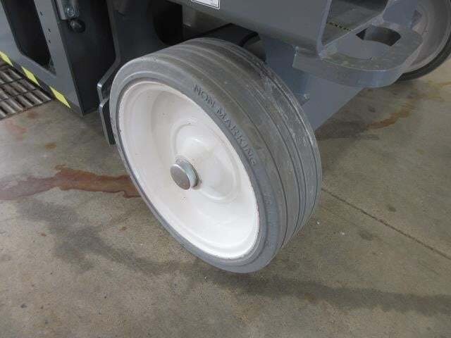 2025 Skyjack SJ4740E