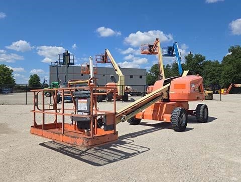 2016 JLG 400S