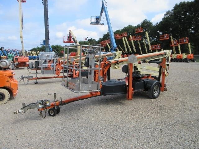 2018 JLG T350