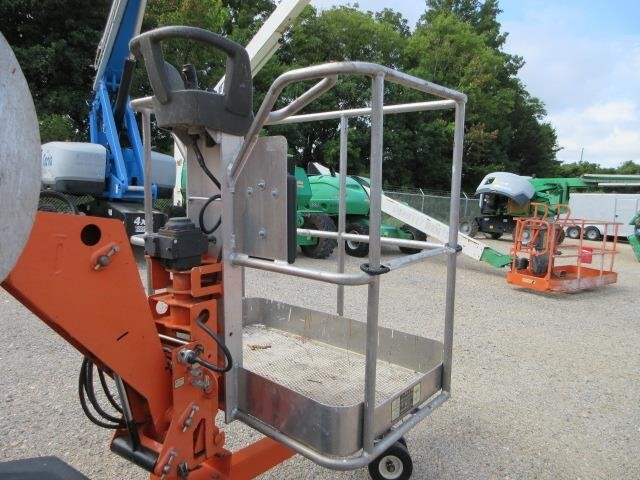 2018 JLG T350