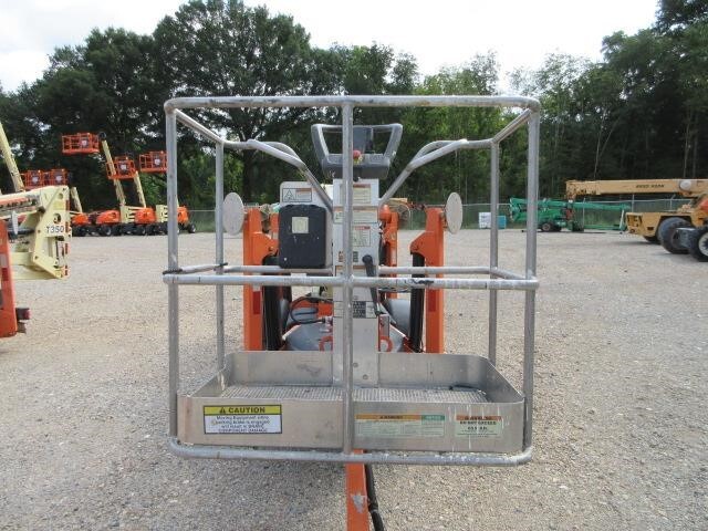 2018 JLG T350
