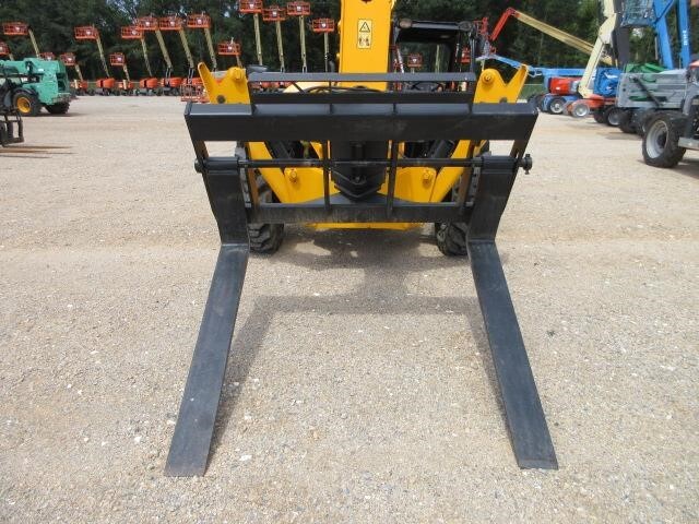 2022 JCB 512-56