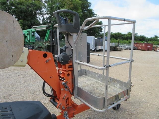 2018 JLG T350