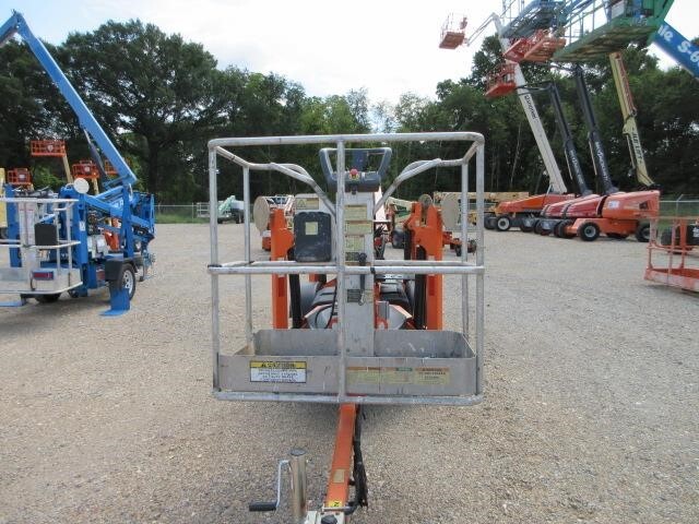 2018 JLG T350