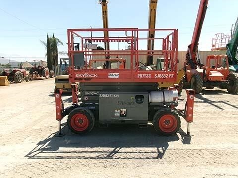 2018 Skyjack SJ-6832RT
