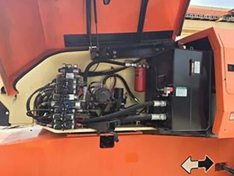 2013 JLG 800AJ