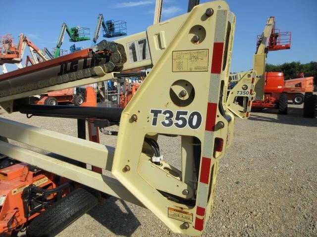 2018 JLG T350