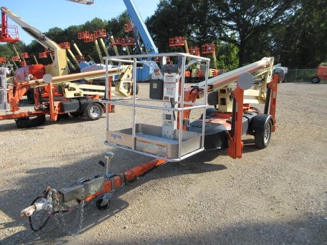 2018 JLG T350