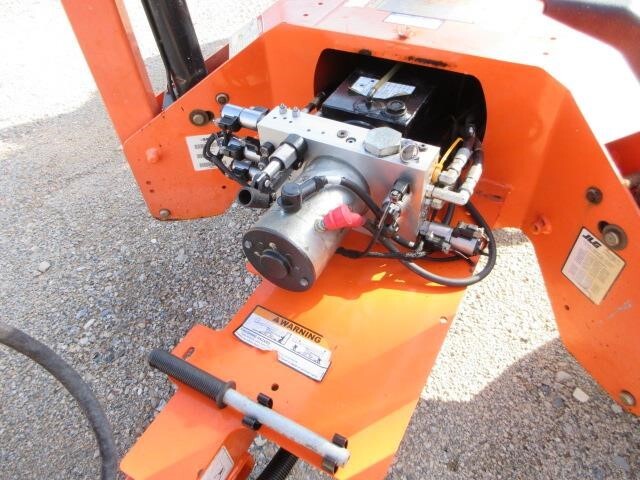 2018 JLG T350