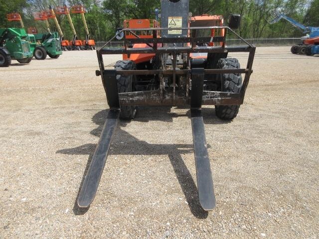 2018 JLG 943