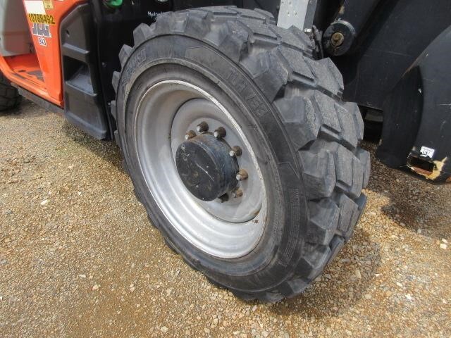 2018 JLG 943