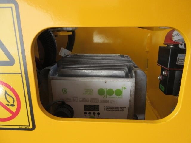 2025 JCB S3246E-12