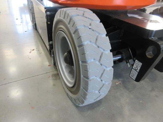2025 JLG E300AJP-14