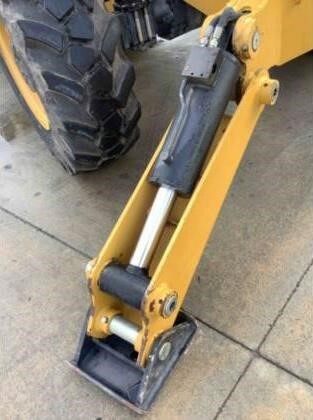 2018 CAT TL1255D-18