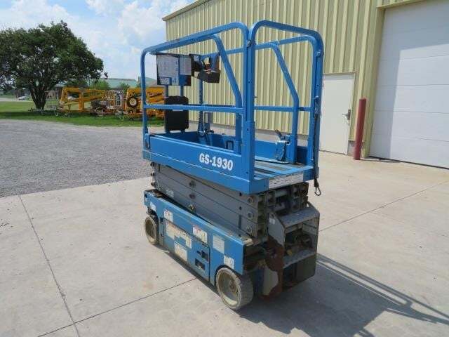 2017 Genie GS-1930 Picture 2 2017 Genie GS-1930-2