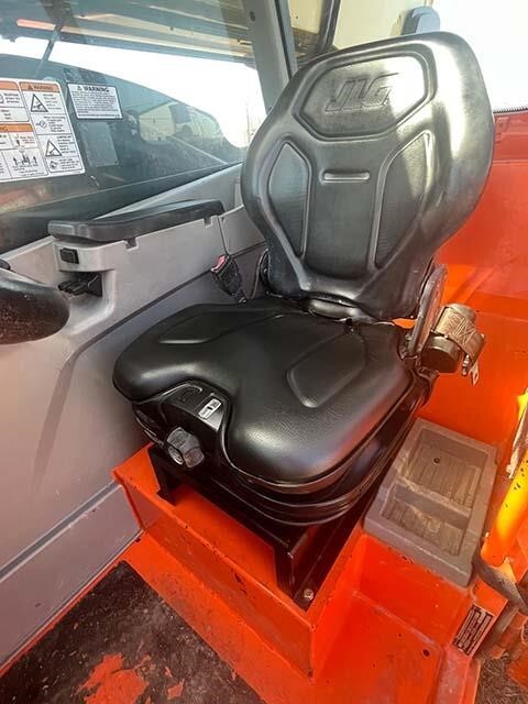 2019 JLG 1055-11