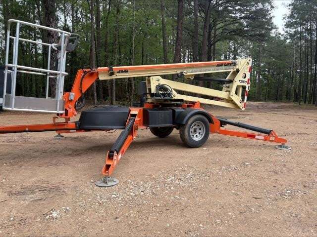 2022 JLG T350-2