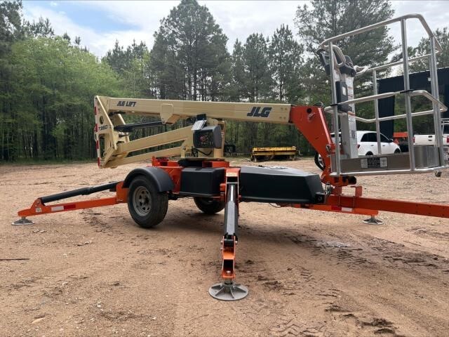 2022 JLG T350-4