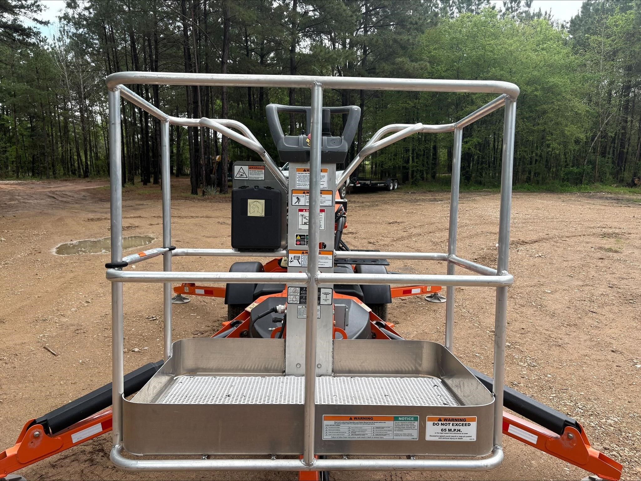 2022 JLG T350-3
