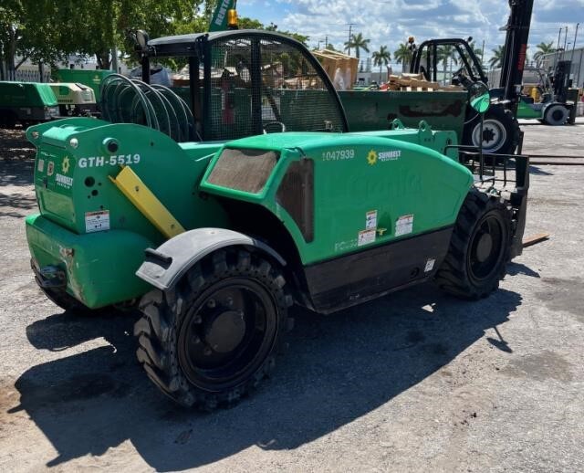 2017 Genie GTH-5519 Picture 3 2017 Genie GTH-5519-3