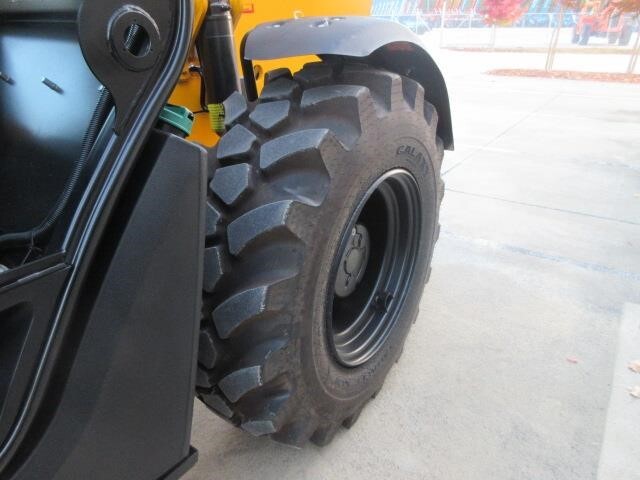 2025 JCB 512-56-13