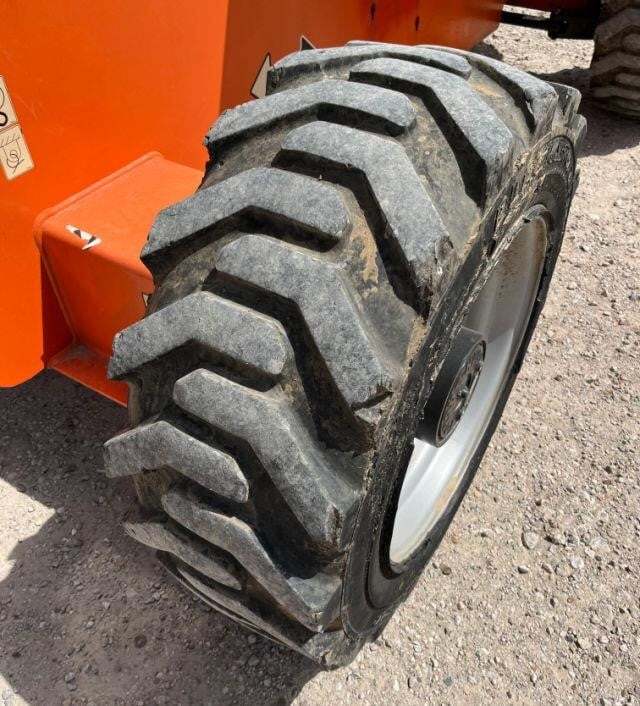 2017 JLG 660SJ-15