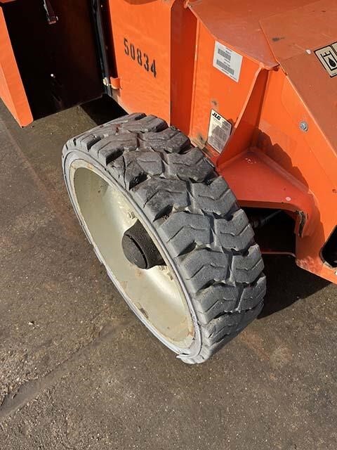2018 JLG E400AJPN-11
