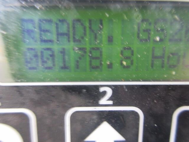 2017 Genie GS-2632-14