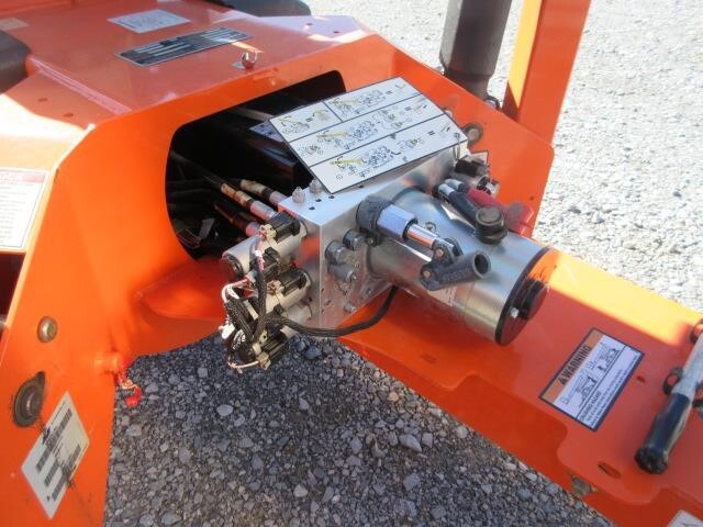 2022 JLG T350-17