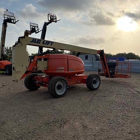 2018 JLG 600AJ-4