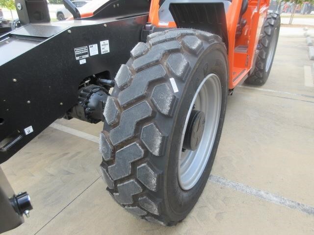 2025 JLG 1055-16