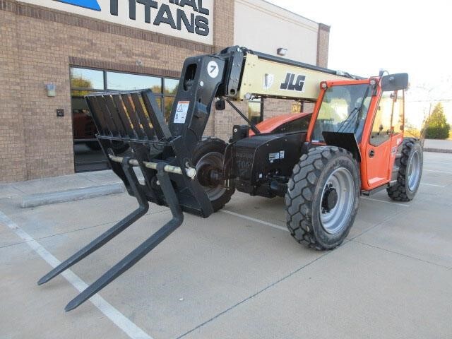 2025 JLG 742-2
