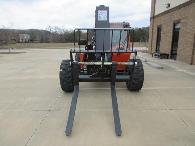2025 JLG 742-3