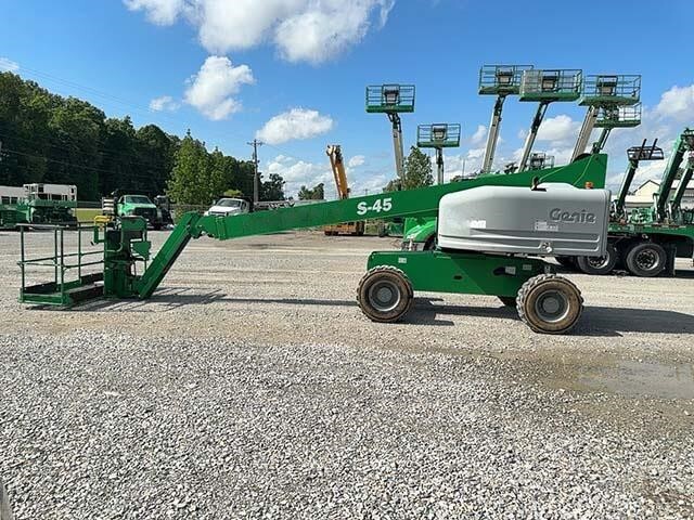 2017 Genie S-45