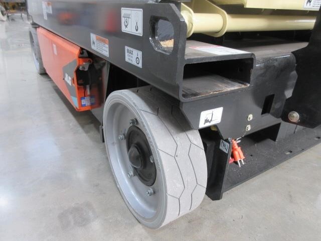 2025 JLG 3246-9